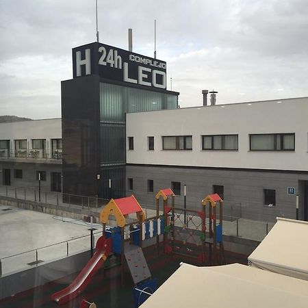 콤플레호 레오 24H 호텔 모네스테리오 외부 사진